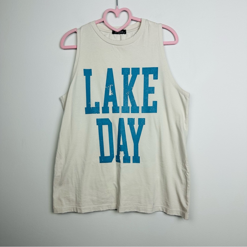 Lake Day White Tank Top Size Medium